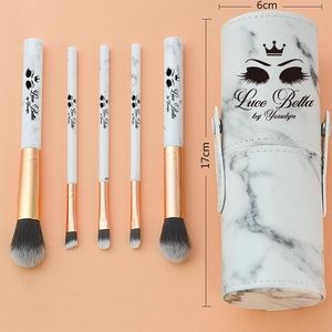 10 brochas de mármol (con soporte)
Suave y sedoso